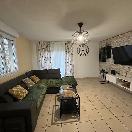 Appartement Spacieux Avec Piscine Marselha Exterior foto
