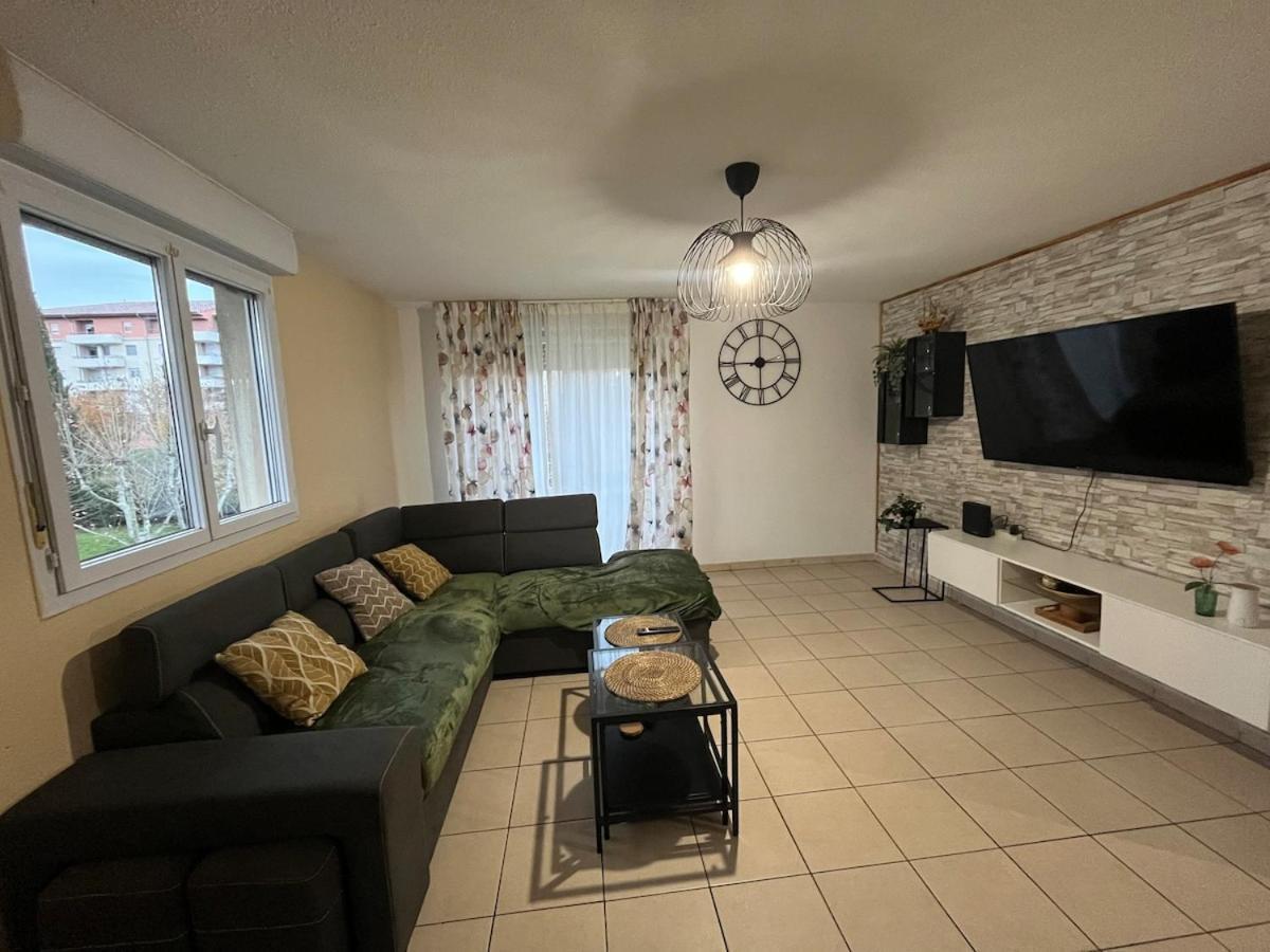 Appartement Spacieux Avec Piscine Marselha Exterior foto