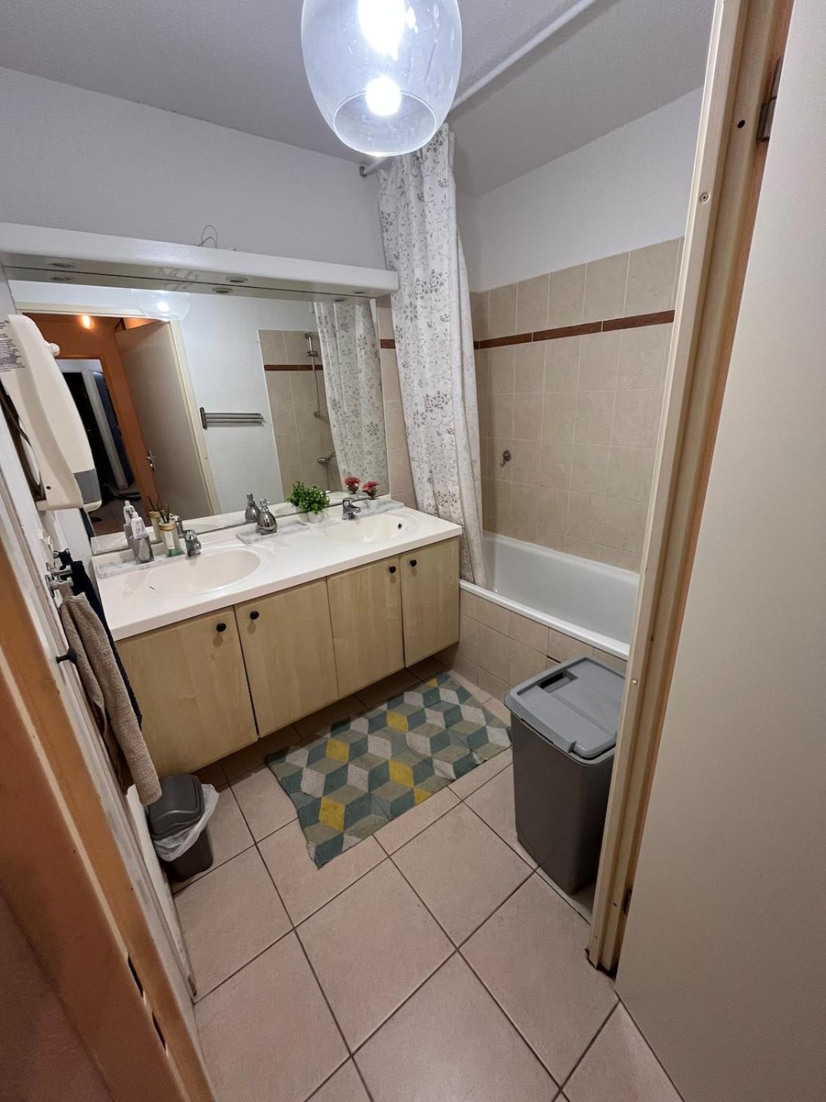 Appartement Spacieux Avec Piscine Marselha Exterior foto